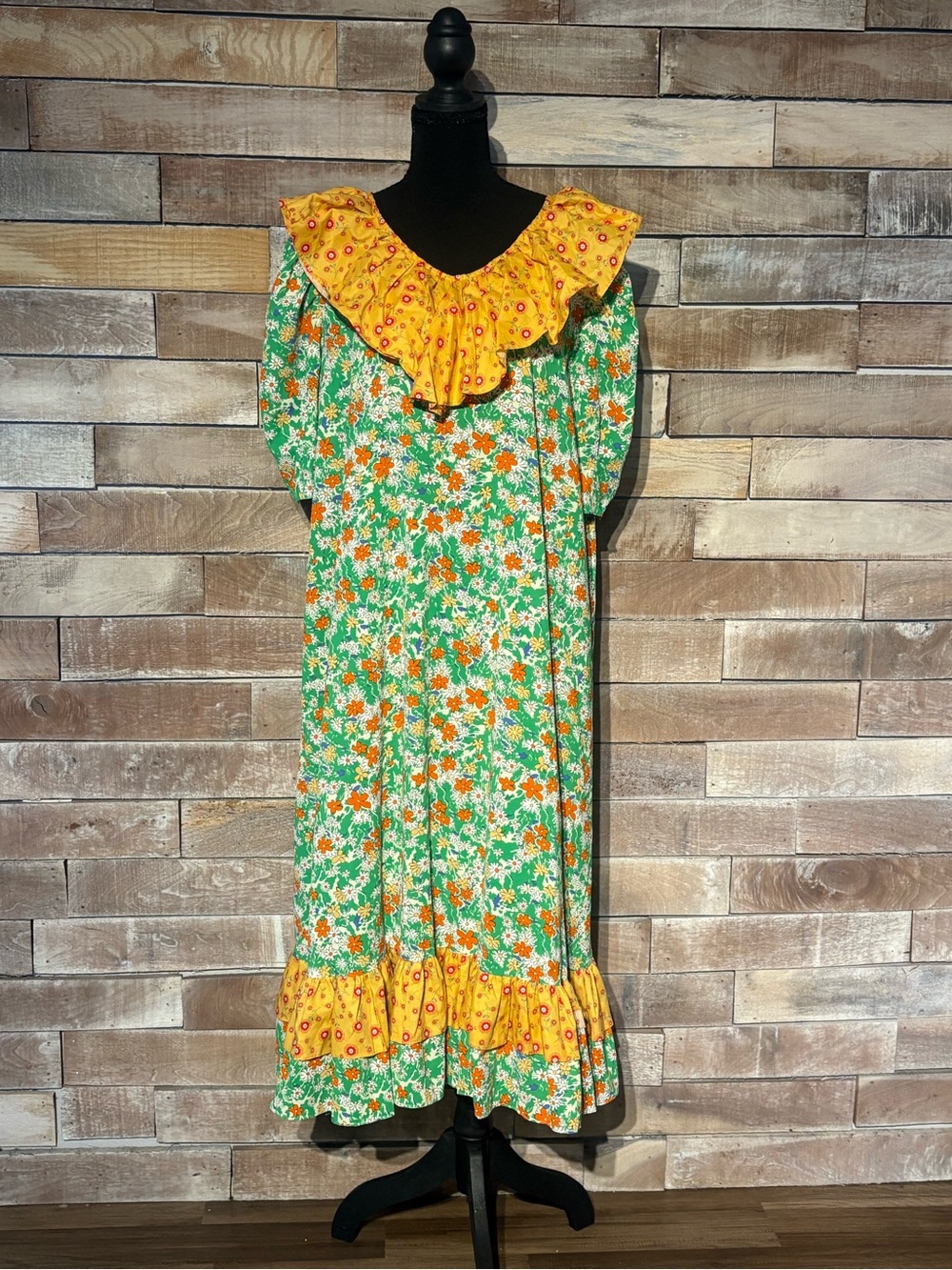 Beulah Green Floral Midi Dress with Yellow Ruffle Collar